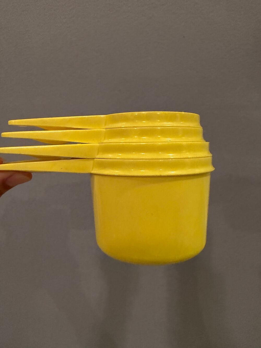 Vintage Tupperware Yellow Measuring Cup Set 4 Piece 1/4 1/3 1/2 3/4 Cup Nesting